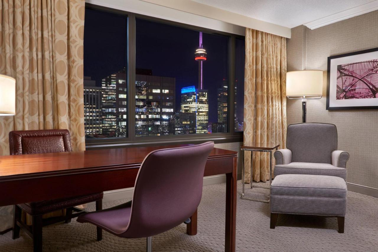 Sheraton Centre Toronto Hotel Exterior foto